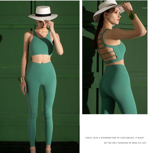 yoga outfit nude clothing suit fitness beautiful back bra nine-point pants two-piece lounge wear set gym sport
yoga outfit nude clothing suit fitness beautiful back bra nine-point pants two-piece lounge wear set gym sport