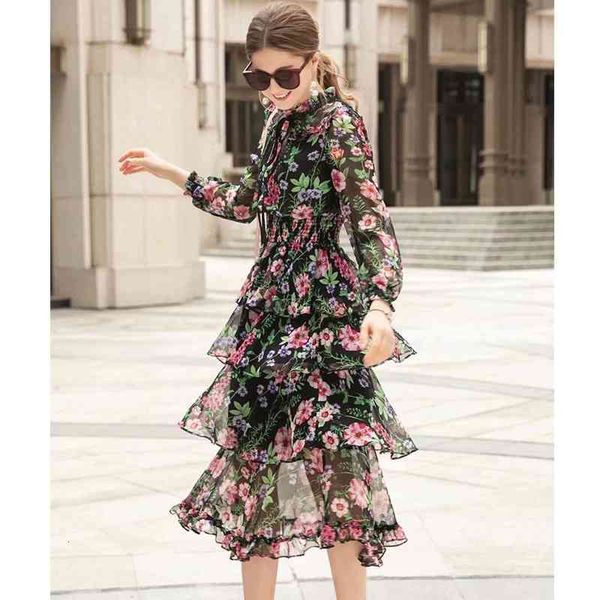 spring and summer catwalk stand collar silk blend pleated floral long-sleeved elastic waist cake, Black
spring and summer catwalk stand collar silk blend pleated floral long-sleeved elastic waist cake, Black