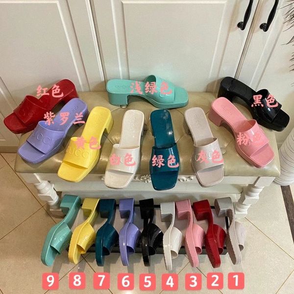 2021 designer women rubber slipper sandals fashion flat jelly slides beach sandal party shoes red green black white beige 5 colors summer wo
2021 designer women rubber slipper sandals fashion flat jelly slides beach sandal party shoes red green black white beige 5 colors summer wo