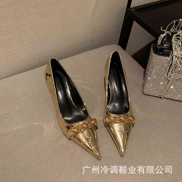 thin high-heeled single shoes women's autumn and winter style pointed chain shallow mouth thin high-heeled women's single, Black
thin high-heeled single shoes women's autumn and winter style pointed chain shallow mouth thin high-heeled women's single, Black