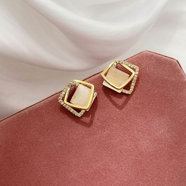 4wu 925 silver needle diamond and stud cat's eyekorean temperament geometric square diamond earrings net red simple earrings women, Golden;silver
4wu 925 silver needle diamond and stud cat's eyekorean temperament geometric square diamond earrings net red simple earrings women, Golden;silver
