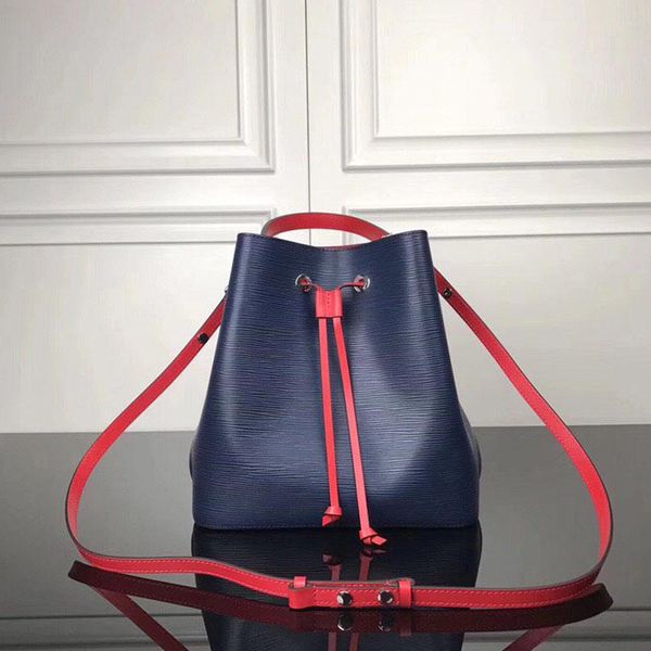 2021 luxurys designers drawstring bucket bag woman water ripple leather shoulder crossbody bags womens practical handbags coin purse
2021 luxurys designers drawstring bucket bag woman water ripple leather shoulder crossbody bags womens practical handbags coin purse