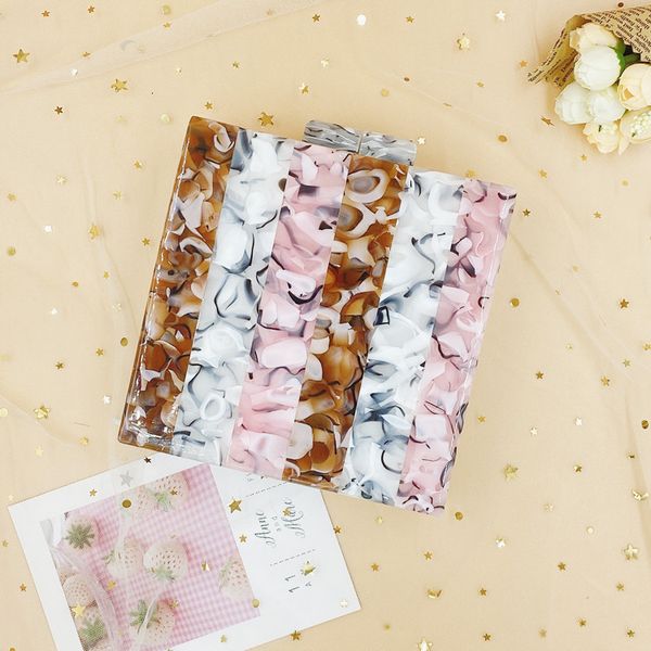 dinner bags lady handbag acrylic hand accessories stripe splicing contrast dinner marbling small square women's2021
dinner bags lady handbag acrylic hand accessories stripe splicing contrast dinner marbling small square women's2021