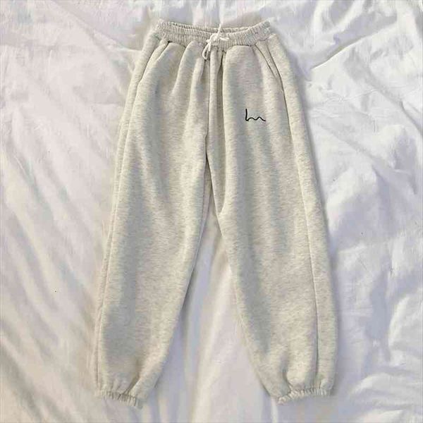 autumn winter women sports pants korean fashion beige plus fleece sweatpants baggy high waist joggers gray trousers female, Black;white
autumn winter women sports pants korean fashion beige plus fleece sweatpants baggy high waist joggers gray trousers female, Black;white
