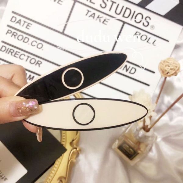 collection ccvip gift sailboard fashion acrylic hair clips circel c design barrettes classic accessories v paper card, Golden;silver
collection ccvip gift sailboard fashion acrylic hair clips circel c design barrettes classic accessories v paper card, Golden;silver