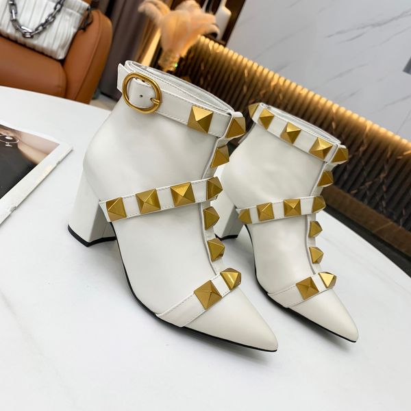 women boots british style big rivet short boot 2022 factory_footwear autumn and winter retro metal buckle pointed toe stiletto heel injury b, Black
women boots british style big rivet short boot 2022 factory_footwear autumn and winter retro metal buckle pointed toe stiletto heel injury b, Black