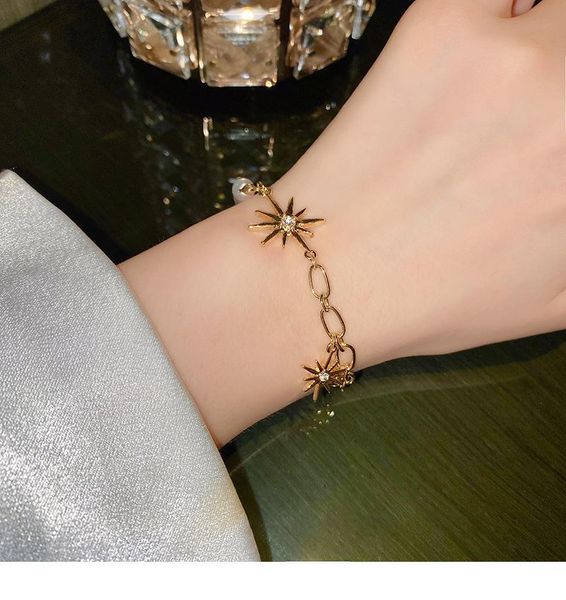 link, chain korean eight-pointed star bracelet niche design high-end jewelry women, Black
link, chain korean eight-pointed star bracelet niche design high-end jewelry women, Black