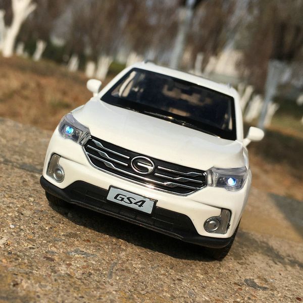 132 high simulation trumpchi gs4 alloy off-road vehicle model six open door pull back sound light toy car for children gift toy
132 high simulation trumpchi gs4 alloy off-road vehicle model six open door pull back sound light toy car for children gift toy