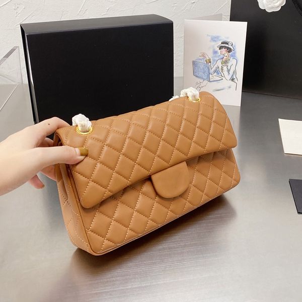 2022ss lambskin classic double flap ghw bags multi pochette casual versatil luxurys designers quilted gold hardware matelasse chain handbags
2022ss lambskin classic double flap ghw bags multi pochette casual versatil luxurys designers quilted gold hardware matelasse chain handbags