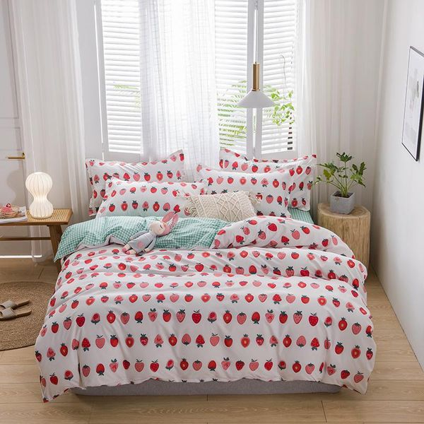 bedding sets white red strawberry cute duvet cover with pillowcase twin full king size 3/4pcs bed sheet
bedding sets white red strawberry cute duvet cover with pillowcase twin full king size 3/4pcs bed sheet