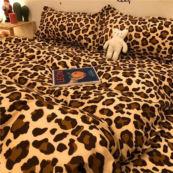 euro bed linen sheets 135x190set complete...bed adornment 2 person...duvet cover 200x200 220 x240 bedspread bedding sets
euro bed linen sheets 135x190set complete...bed adornment 2 person...duvet cover 200x200 220 x240 bedspread bedding sets