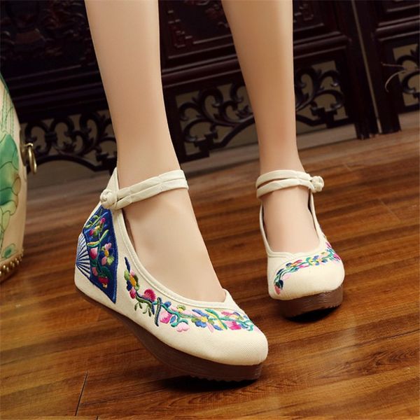 sapatos pano pequim estilo chins bordado cunhas femininas de noiva plataforma, Black
sapatos pano pequim estilo chins bordado cunhas femininas de noiva plataforma, Black