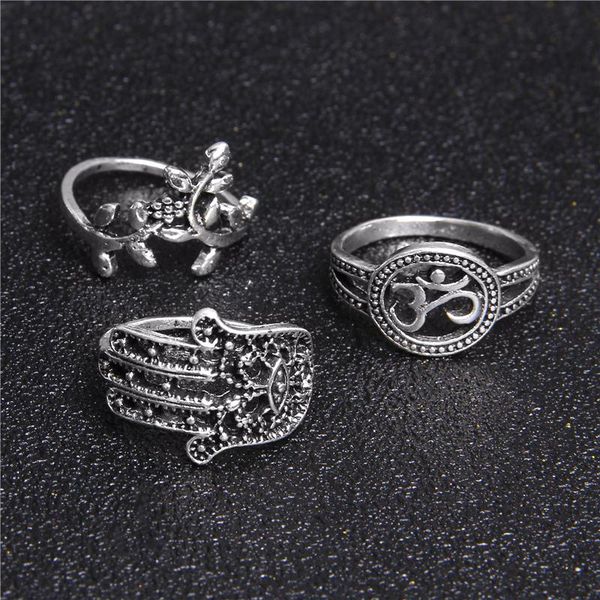 cluster rings bohemian sliver crown hand of fatima leaf metal ring set women charm joint party wedding jewelry, Golden;silver
cluster rings bohemian sliver crown hand of fatima leaf metal ring set women charm joint party wedding jewelry, Golden;silver