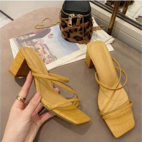 sandals 2021 summer fashion slippers low heels slides female peep toe square heel shoes brand outdoor women slipper flip flops 6qy, Black
sandals 2021 summer fashion slippers low heels slides female peep toe square heel shoes brand outdoor women slipper flip flops 6qy, Black