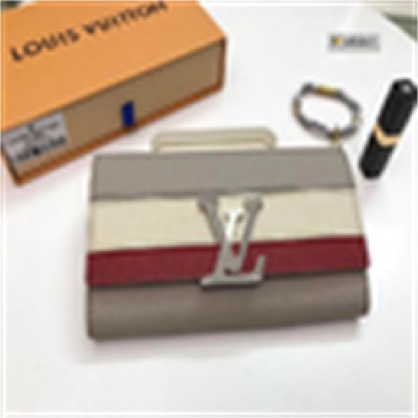 purse brand designer luxury t4pe m62133 new small fresh and versatile wallet women real leather long wallet chain wallets compact clutches e, Red;black
purse brand designer luxury t4pe m62133 new small fresh and versatile wallet women real leather long wallet chain wallets compact clutches e, Red;black