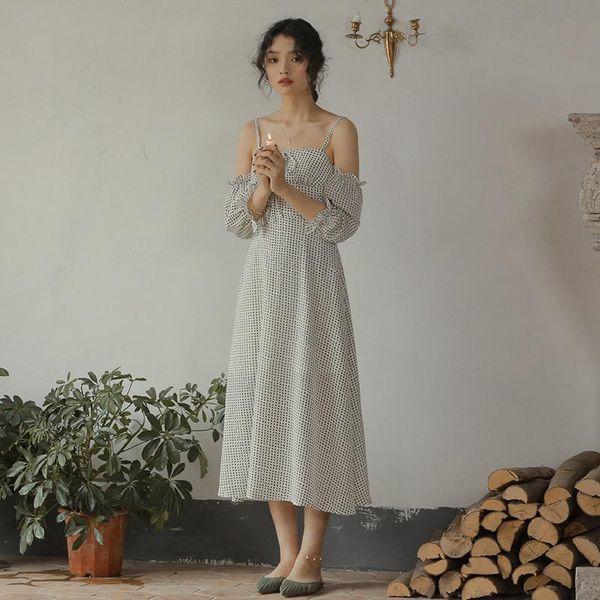 summer french retro first love dress tube strap over the knee long skirt polka dot 7-point sleeves vestidos casual dresses, Black;gray
summer french retro first love dress tube strap over the knee long skirt polka dot 7-point sleeves vestidos casual dresses, Black;gray