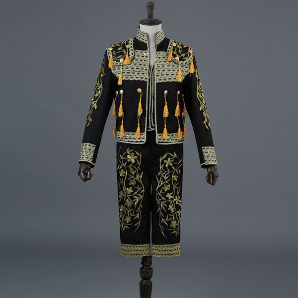 gold embroidery tassel sequin black 3 piece stage suit(jacket+pants+vest) men bullfight dance singer suit blazer matador costume 210522, White;black
gold embroidery tassel sequin black 3 piece stage suit(jacket+pants+vest) men bullfight dance singer suit blazer matador costume 210522, White;black