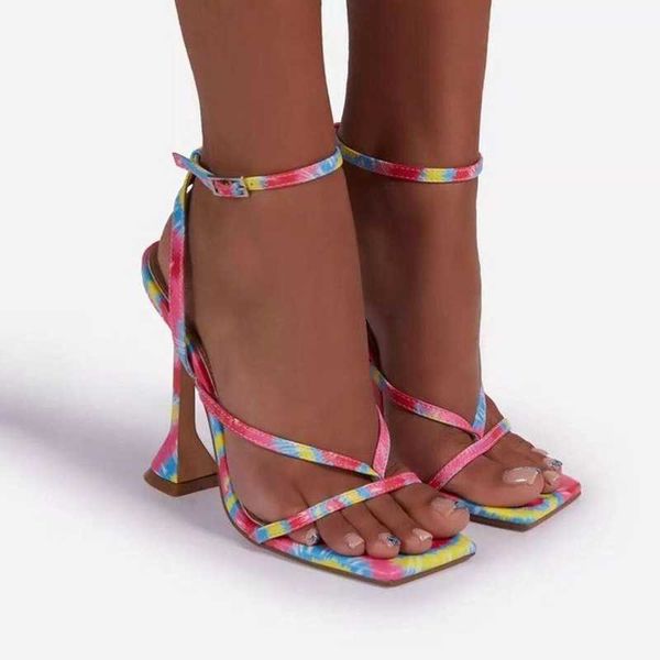 dress shoes 2021 summer european and american ladies sandals square toe printed cross strap fashionable comfortable high heels, Black
dress shoes 2021 summer european and american ladies sandals square toe printed cross strap fashionable comfortable high heels, Black