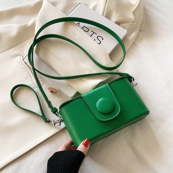 minority design fashion box women's autumn and winter 2022 new high-grade texture messenger foreign style bag
minority design fashion box women's autumn and winter 2022 new high-grade texture messenger foreign style bag