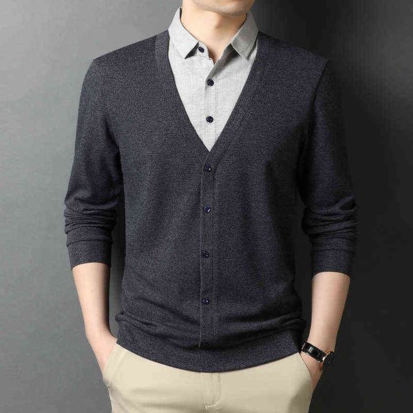 2021 spring autumn men's long sleeved knitted t-shirt middle-aged and youth fashion korean loose shirt fake two sweaters, White;black
2021 spring autumn men's long sleeved knitted t-shirt middle-aged and youth fashion korean loose shirt fake two sweaters, White;black