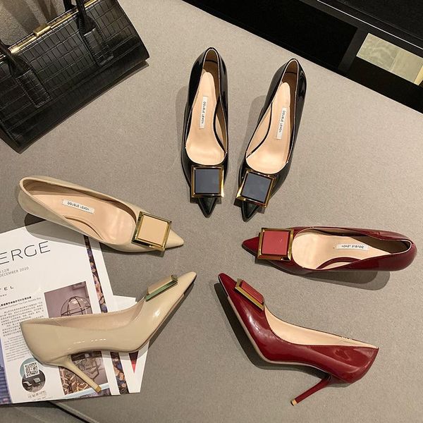dress shoes pointed toe women pumps elegant shallow ladies metal decor thin heels office 2021, Black
dress shoes pointed toe women pumps elegant shallow ladies metal decor thin heels office 2021, Black