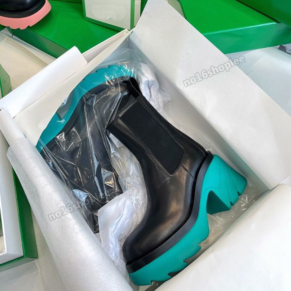 2021 designer martin boots luxurys casual shoes highquality leather platform boot 8 5cm high four color options with box, Black
2021 designer martin boots luxurys casual shoes highquality leather platform boot 8 5cm high four color options with box, Black