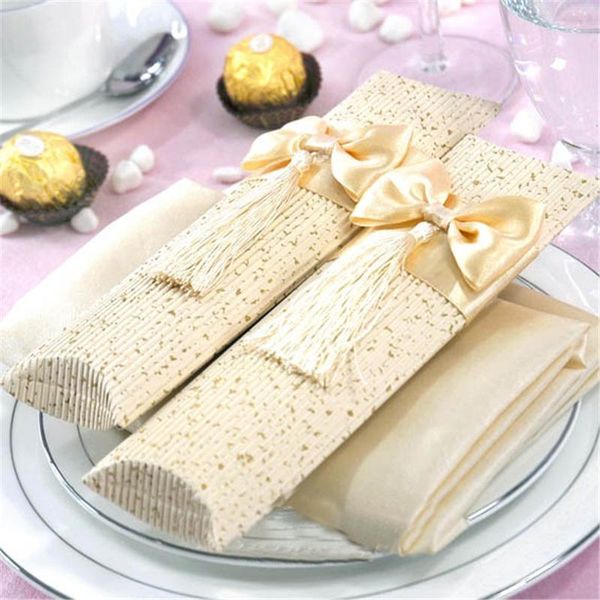 gift wrap 5 pcs/pack candy favor craft gifts boxes red beige cushion bag wedding paper card made 
gift wrap 5 pcs/pack candy favor craft gifts boxes red beige cushion bag wedding paper card made