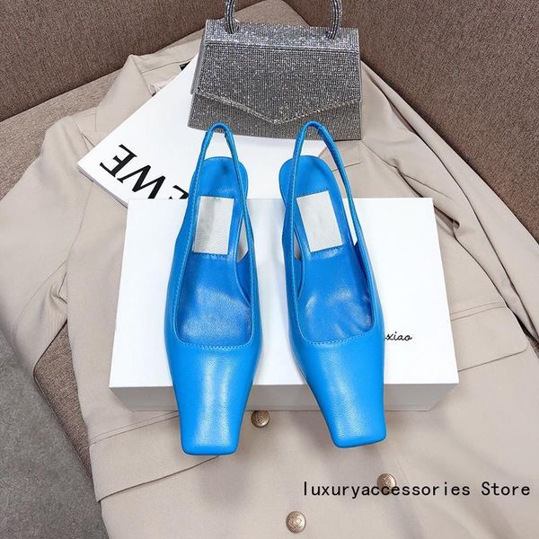 women sandals 2021 summer fashion brand basic thin cat heels mature concise style square toe crystal chain beautiful shoes slippers, Black
women sandals 2021 summer fashion brand basic thin cat heels mature concise style square toe crystal chain beautiful shoes slippers, Black