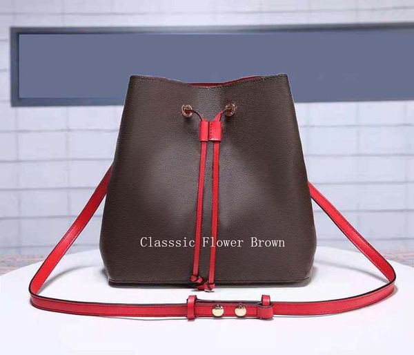 2021 women handbag luxury designer handbags classic bag flower brown original serial number wallet large shopping bags shoulder drawstring 0
2021 women handbag luxury designer handbags classic bag flower brown original serial number wallet large shopping bags shoulder drawstring 0