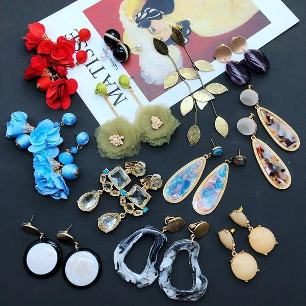 stud european and american resin metal distressed long eardrop flower eardrops ear clip, Golden;silver
stud european and american resin metal distressed long eardrop flower eardrops ear clip, Golden;silver