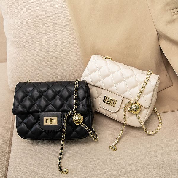handbag 2021 leather simple lingge single shoulder chain small square bag fashion straddle golden ball women's
handbag 2021 leather simple lingge single shoulder chain small square bag fashion straddle golden ball women's