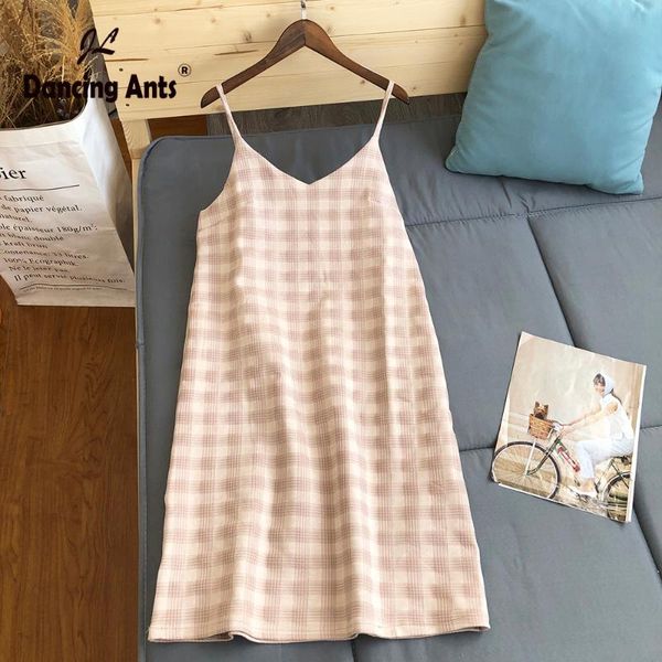 casual dresses woman plaid dress sleeveless v-neck a-line mid-calf high waist spaghetti strap korean vintage vestidos, Black;gray
casual dresses woman plaid dress sleeveless v-neck a-line mid-calf high waist spaghetti strap korean vintage vestidos, Black;gray