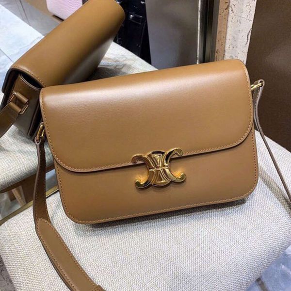 triumphal arch box beancurd bag cowhide fashion versatile small square single shoulder slung women's fire
triumphal arch box beancurd bag cowhide fashion versatile small square single shoulder slung women's fire