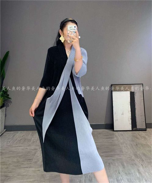 dress miyake fold summer french celebrity temperament niche royal sister style thin design long, Black;gray
dress miyake fold summer french celebrity temperament niche royal sister style thin design long, Black;gray