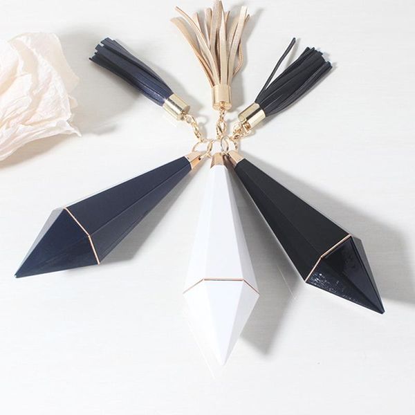 lipstick tubes with tassel lips tube empty lip balmtubes diamond black white blue refillable cosmetic packaging 100pcs/lot storage bottles &
lipstick tubes with tassel lips tube empty lip balmtubes diamond black white blue refillable cosmetic packaging 100pcs/lot storage bottles &