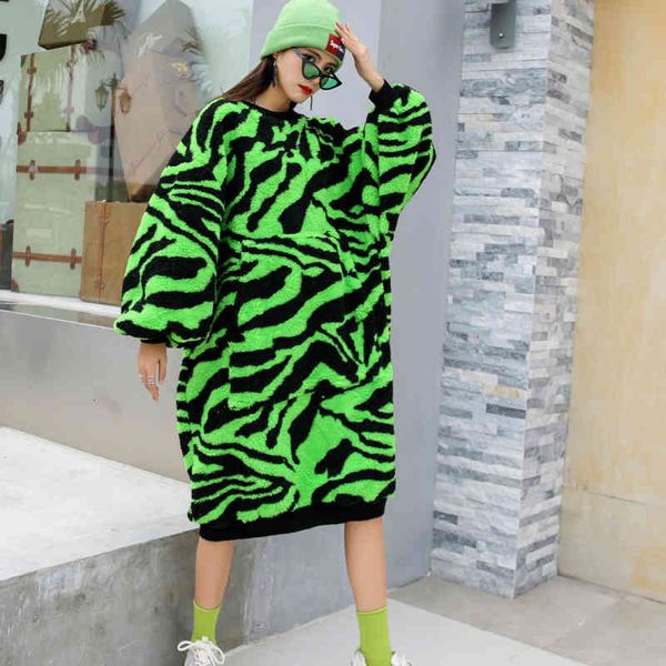 sweaters autumn and winter mid-length over-the-knee sweater skirt fashion women's loose slim coat zebra pattern dress, White;black
sweaters autumn and winter mid-length over-the-knee sweater skirt fashion women's loose slim coat zebra pattern dress, White;black