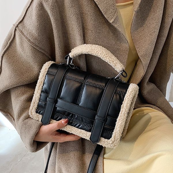 this year's popular women's autumn and winter 2022 new fashion plush messenger versatile portable small square bag
this year's popular women's autumn and winter 2022 new fashion plush messenger versatile portable small square bag
