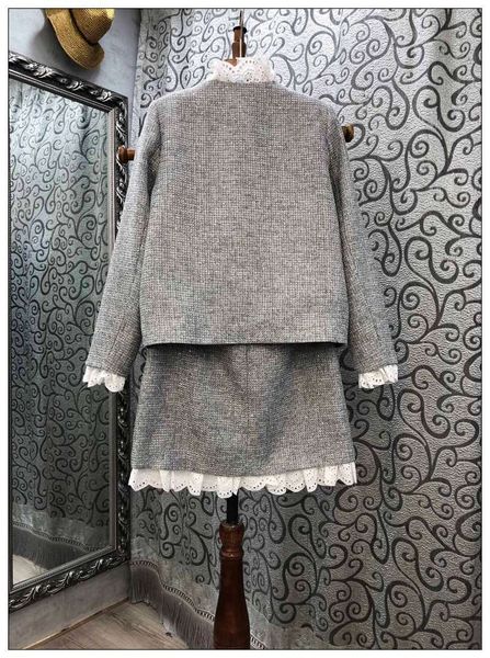 shorts jacket autumn winter casual outwear women hollow out lace embroidery pink color block long sleeve zipper coats, White;black
shorts jacket autumn winter casual outwear women hollow out lace embroidery pink color block long sleeve zipper coats, White;black