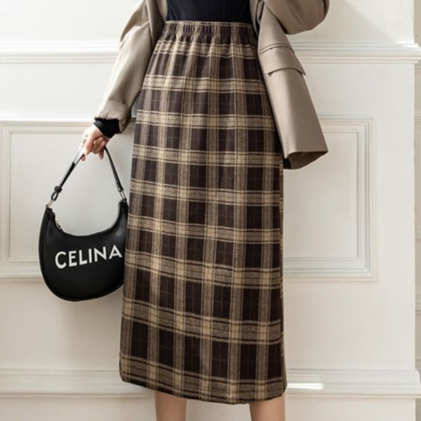 skirts autumn and winter 2021 style half korean plaid split a-line medium long high waist woolen wrap hip skirt, Black
skirts autumn and winter 2021 style half korean plaid split a-line medium long high waist woolen wrap hip skirt, Black