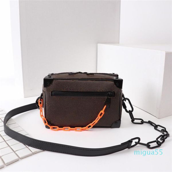 men's shoulder bag chain soft bag luxury bag fashion pattern paris mini square handbag wallets size 18x13x8cm
men's shoulder bag chain soft bag luxury bag fashion pattern paris mini square handbag wallets size 18x13x8cm