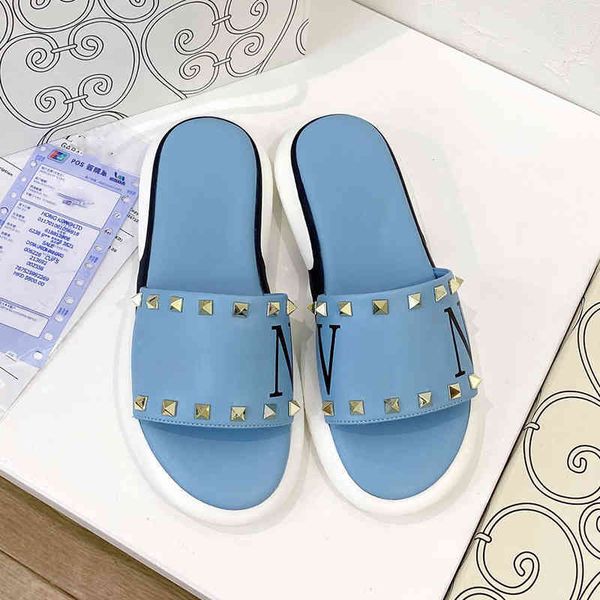 70% off wholesale flip-flops shoes luxury rivet letter printing flat beach slippers women slip flip flop open toe soft candy color vacation, Black
70% off wholesale flip-flops shoes luxury rivet letter printing flat beach slippers women slip flip flop open toe soft candy color vacation, Black