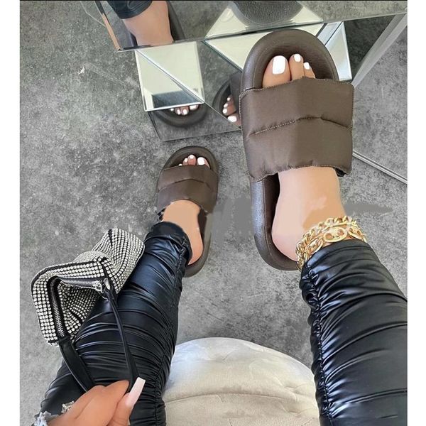 summer women's slippers fashion solid color outdoor shoes casual flat sandals plus size 43, Black
summer women's slippers fashion solid color outdoor shoes casual flat sandals plus size 43, Black