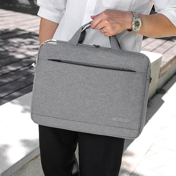 briefcases 15 inches nylon computer bags business men's lapbag large capacity man crossbody fashion multifunction handbag for men
briefcases 15 inches nylon computer bags business men's lapbag large capacity man crossbody fashion multifunction handbag for men