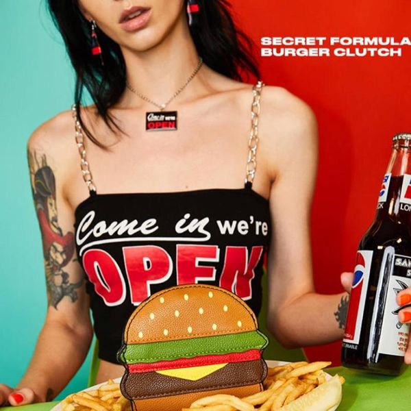 women's tanks & camis letter print metal chain strap crop women slash neck off shoulder backless summer tank casual clubwear female, White
women's tanks & camis letter print metal chain strap crop women slash neck off shoulder backless summer tank casual clubwear female, White