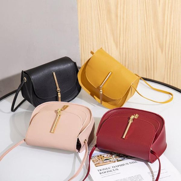 gift wrap iron tassels small square bag single shoulder fashionable satchel for women leisure leather phone bags
gift wrap iron tassels small square bag single shoulder fashionable satchel for women leisure leather phone bags