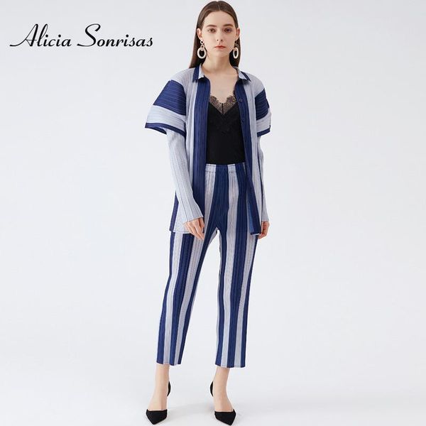2021spring pleated suit women's fashion striped temperament long sleeve shirt and trousers two-piece two piece pants, White
2021spring pleated suit women's fashion striped temperament long sleeve shirt and trousers two-piece two piece pants, White
