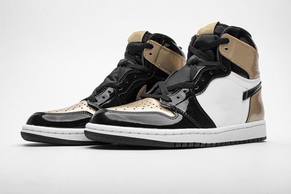 jumpman 1 retro high og "gold toe" mens basketball shoes outdoor sneakers sports with original box
jumpman 1 retro high og "gold toe" mens basketball shoes outdoor sneakers sports with original box