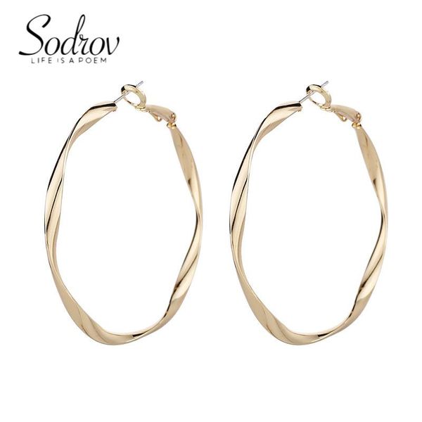 hoop & huggie gold earrings 2021 trend unusual big drop for women ear clips jewelry, Golden;silver
hoop & huggie gold earrings 2021 trend unusual big drop for women ear clips jewelry, Golden;silver
