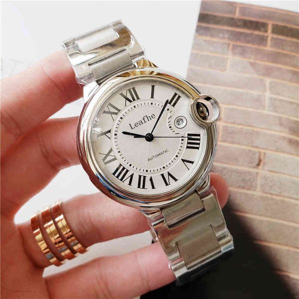 luxury automatic mechanical watch stainless steel material butterfly clasp calendar function couple watches, Slivery;brown
luxury automatic mechanical watch stainless steel material butterfly clasp calendar function couple watches, Slivery;brown