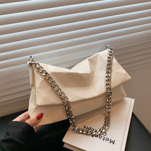 women's bag 2021 new trend summer personalized versatile geometric soft leather minority single shoulder diagonal armpit envelope
women's bag 2021 new trend summer personalized versatile geometric soft leather minority single shoulder diagonal armpit envelope